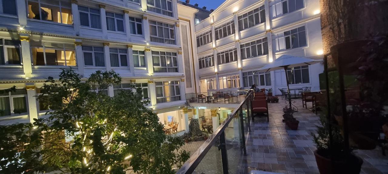 Durbar Hotel & Residence Kathmandu Luaran gambar