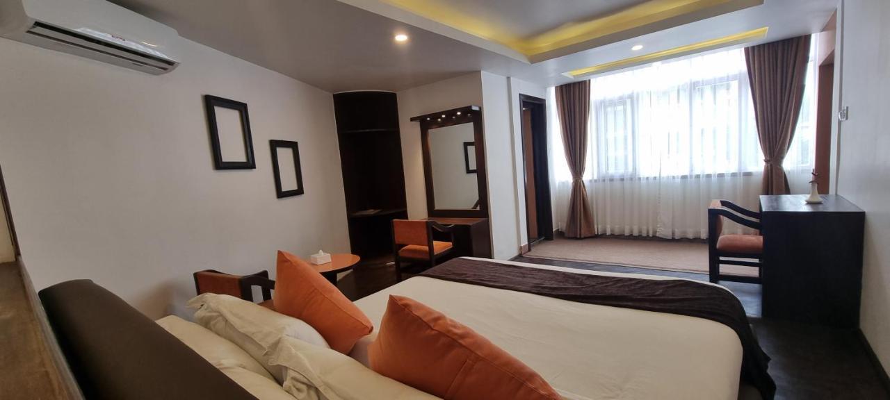 Durbar Hotel & Residence Kathmandu Luaran gambar