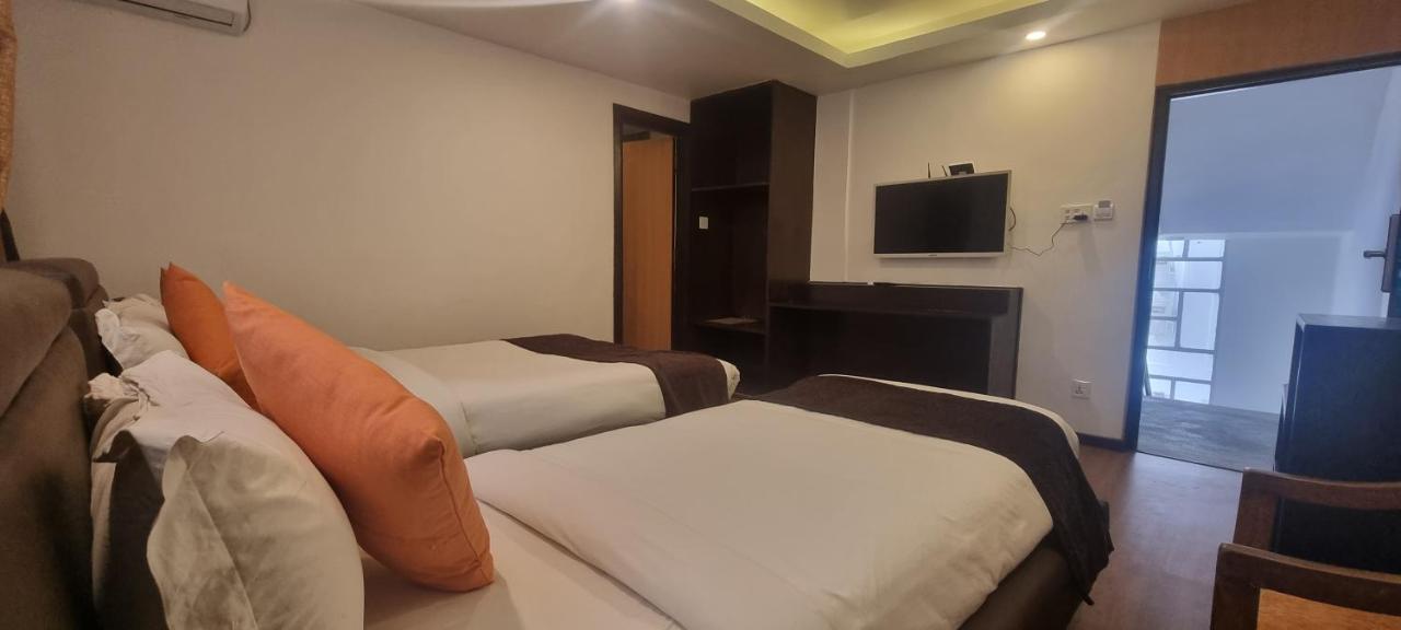 Durbar Hotel & Residence Kathmandu Luaran gambar